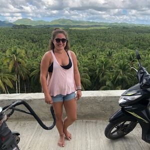 Meet your Posher, Lauren